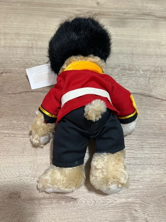 Buckingham Palace Royal Guard Plush Teddy Bear The Royal Collection - Picture 8 of 11